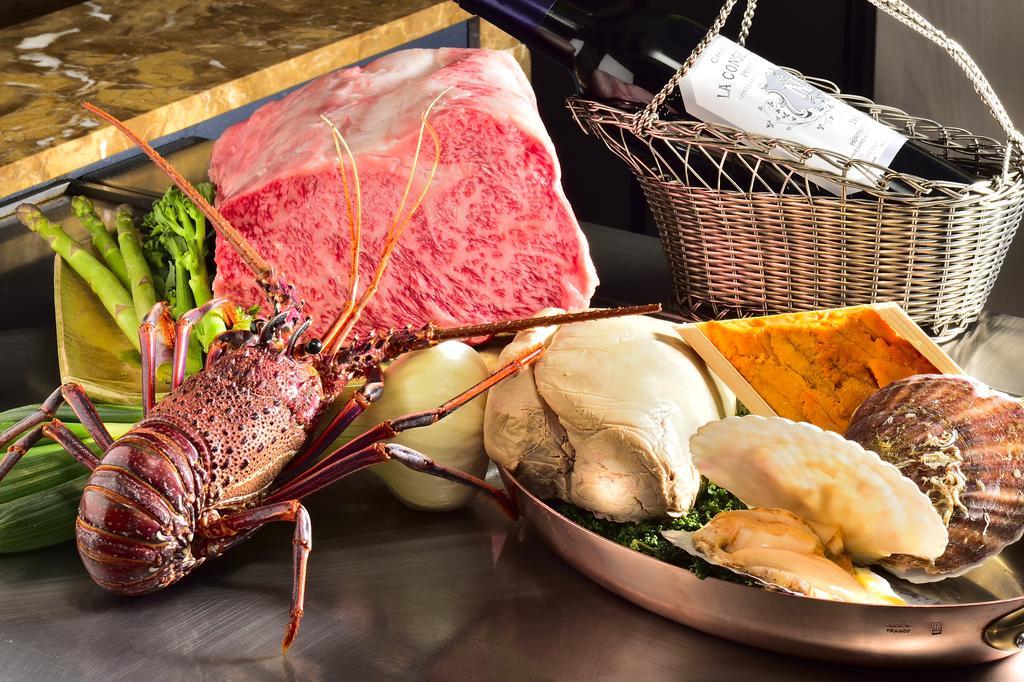 Hotel Nikko Fukuoka Fukuoka  Exterior foto Ingredients for a French soup